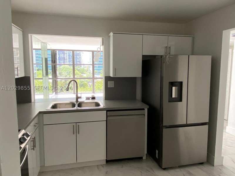 Comprar apartamento en Brickell Place II D610