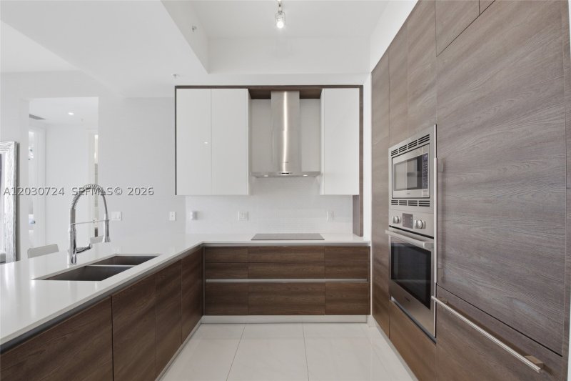 Apartment for rent at Merrick Manor LPH902