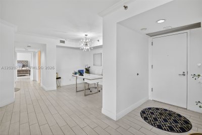 Comprar apartamento no 1000 Williams Island 503