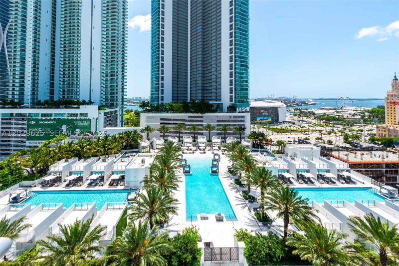 Condo for sale at Paramount Miami WorldCenter 1705