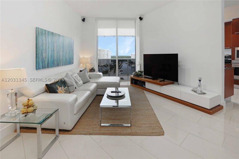Comprar apartamento no Trump Tower Three 1105