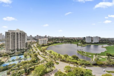 Aluguel de apartamento no Hamptons West 2209