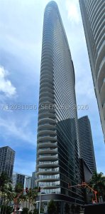 Aluguel de apartamento no Aston Martin Residences 2408W