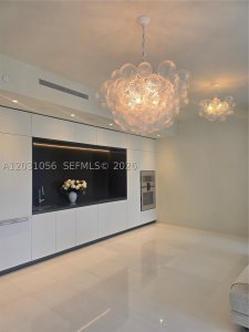 Aluguel de apartamento no Aston Martin Residences 2408W
