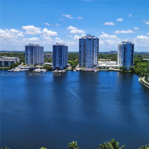 Comprar apartamento en Biscayne Cove 1710