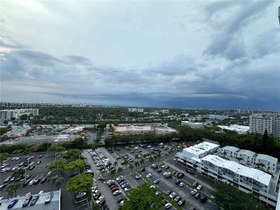 Del Prado South Tower Apt #PH05