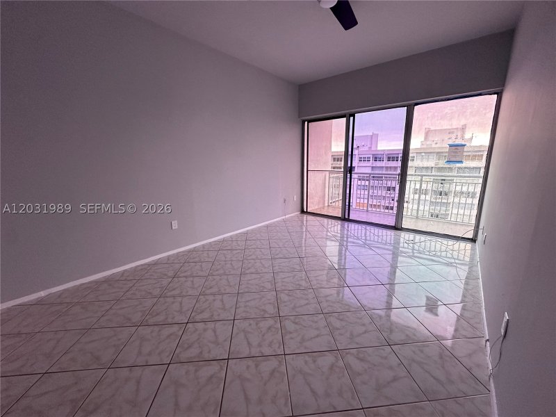 Apartment for rent at Del Prado South Tower PH05