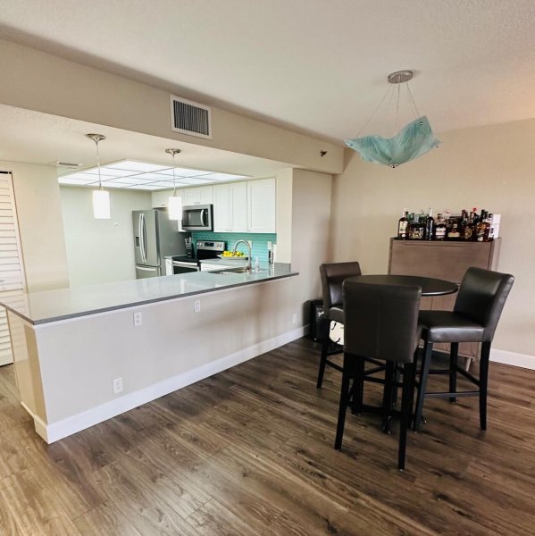 Condo for sale at The Tower at Port Royale 2004