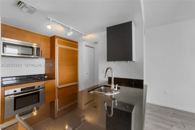Comprar apartamento no 50 Biscayne 4307