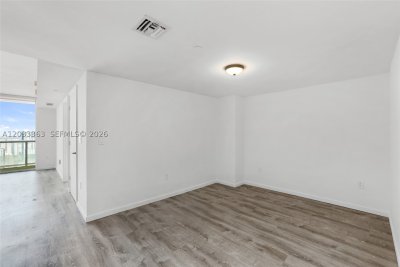 Comprar apartamento no 50 Biscayne 4307