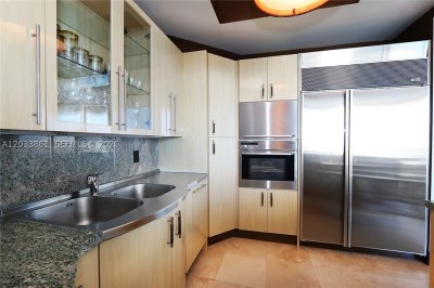 Aluguel de apartamento no Continuum I South 601