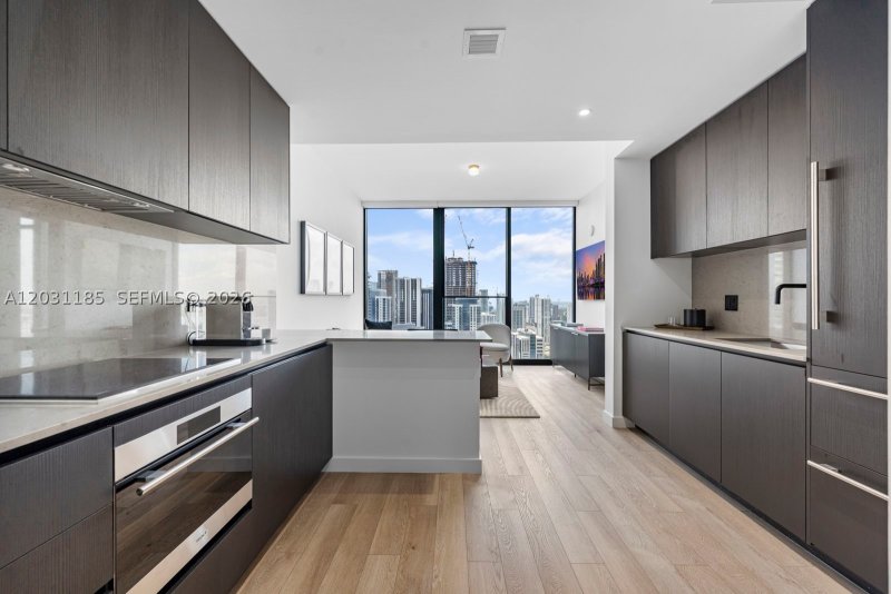 Condo for sale at E11EVEN Hotel & Residences 4309