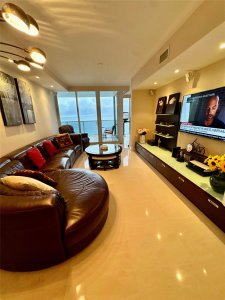 Aluguel de apartamento no Ocean Two 2807