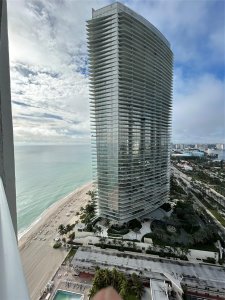 Aluguel de apartamento no Ocean Two 2807