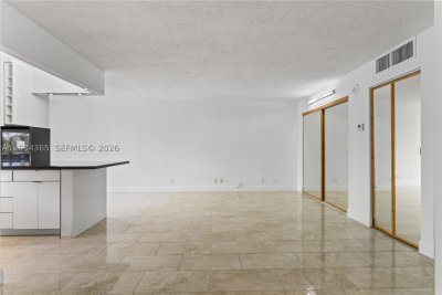 Aluguel de apartamento no Plaza of the Americas 429