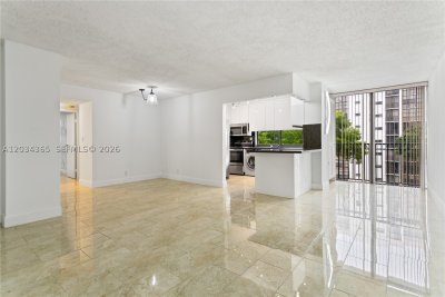 Aluguel de apartamento no Plaza of the Americas 429