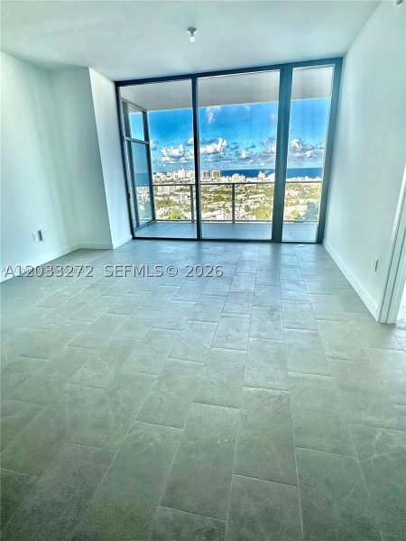 Comprar apartamento no Five Park Miami Beach 2108