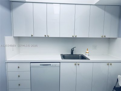 Aluguel de apartamento no Alexander Towers 704