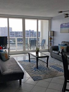 Aluguel de apartamento no Alexander Towers 704