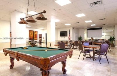 Aluguel de apartamento no Alexander Towers 704
