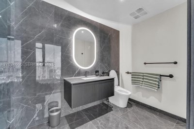 Aluguel de apartamento no E11EVEN Hotel & Residences 2803A