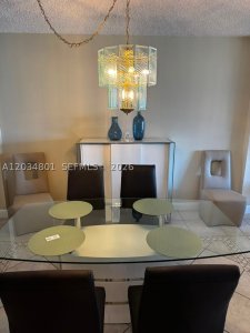 Aluguel de apartamento no The Hemispheres 6J