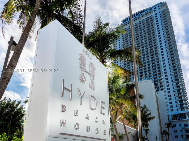 Condo for sale at Hyde Beach House T3705