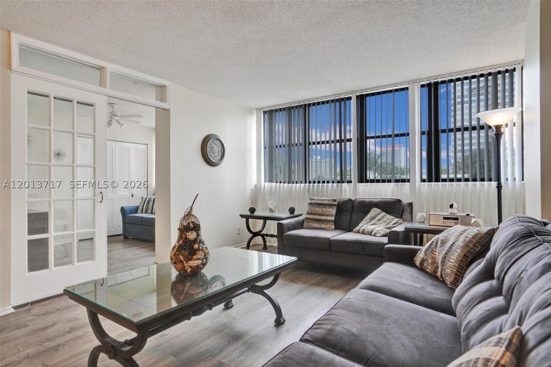 Apartment for rent at Avant Garde 205