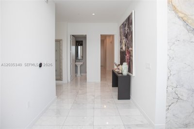Alquiler de apartamento en Two Park Grove 20D