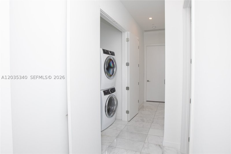 Alquiler de apartamento en Two Park Grove 20D