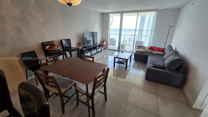 Aluguel de apartamento no Mark on Brickell 2507