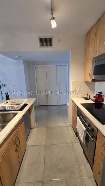 Aluguel de apartamento no Mark on Brickell 2507
