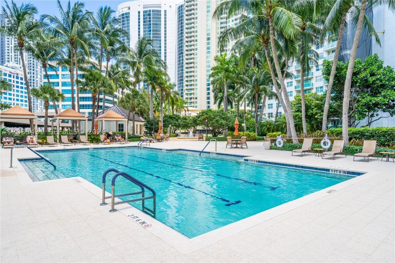 Condo for sale at Watergarden 1904