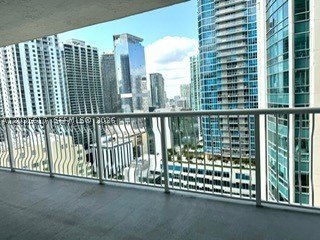 Condo for sale at The Club At Brickell Bay 3318