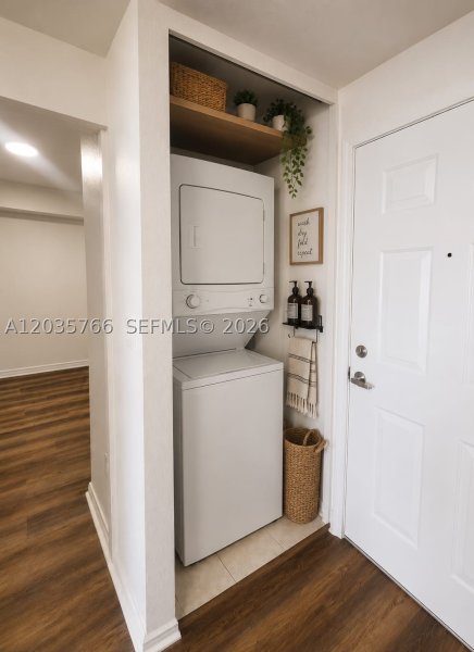 Apartment for rent at Season One Brickell 502