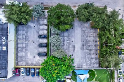 Comprar apartamento no 1800 Biscayne Plaza