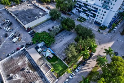 Comprar apartamento no 1800 Biscayne Plaza