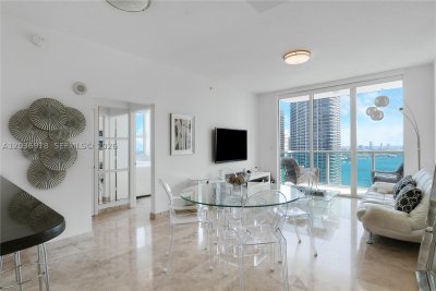 Aluguel de apartamento no Brickell on the River North 3812