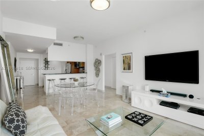 Aluguel de apartamento no Brickell on the River North 3812
