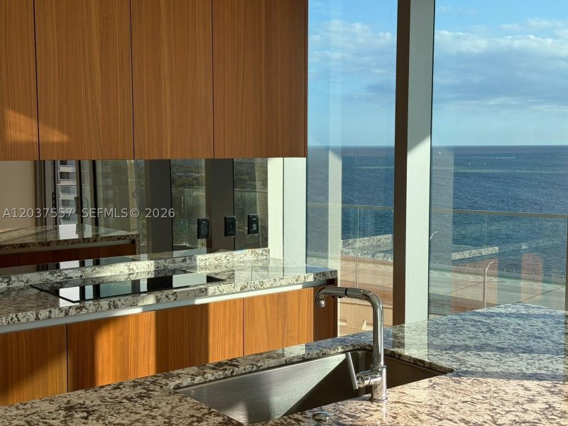Alquiler de apartamento en Una Residences at Brickell 903