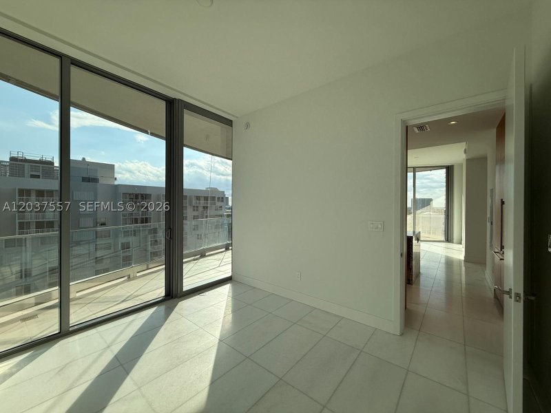 Alquiler de apartamento en Una Residences at Brickell 903