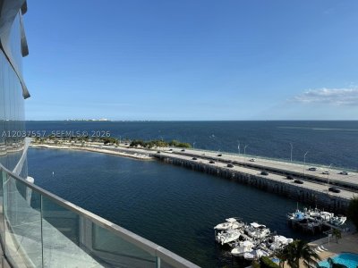 Alquiler de apartamento en Una Residences at Brickell 903