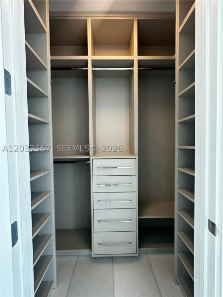 Alquiler de apartamento en Una Residences at Brickell 903