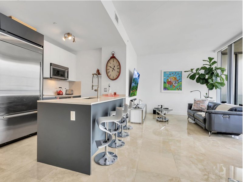 Apartment for rent at Brickell House Condo 3900