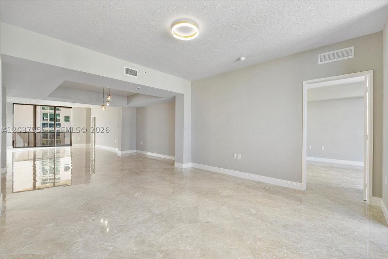 Alquiler de apartamento en Sayan 502