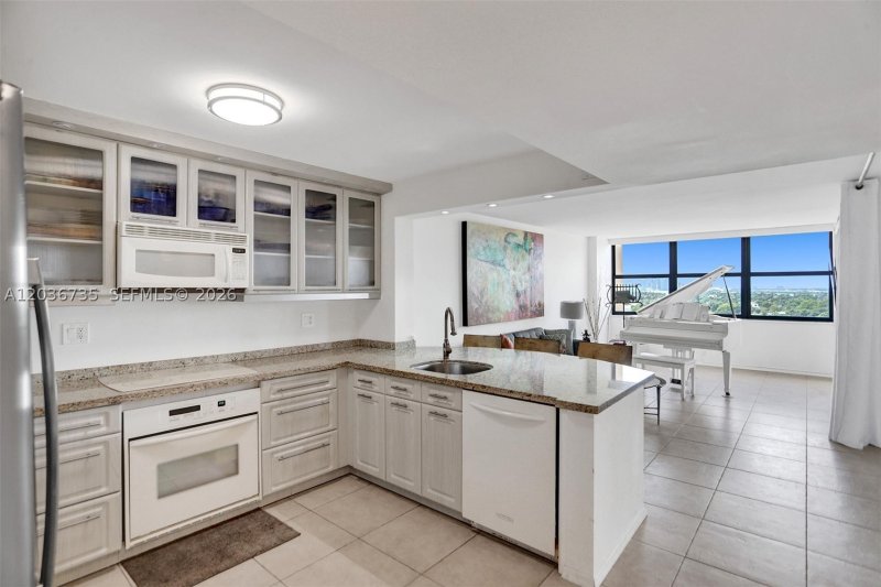 Condo for sale at Club Atlantis 1508