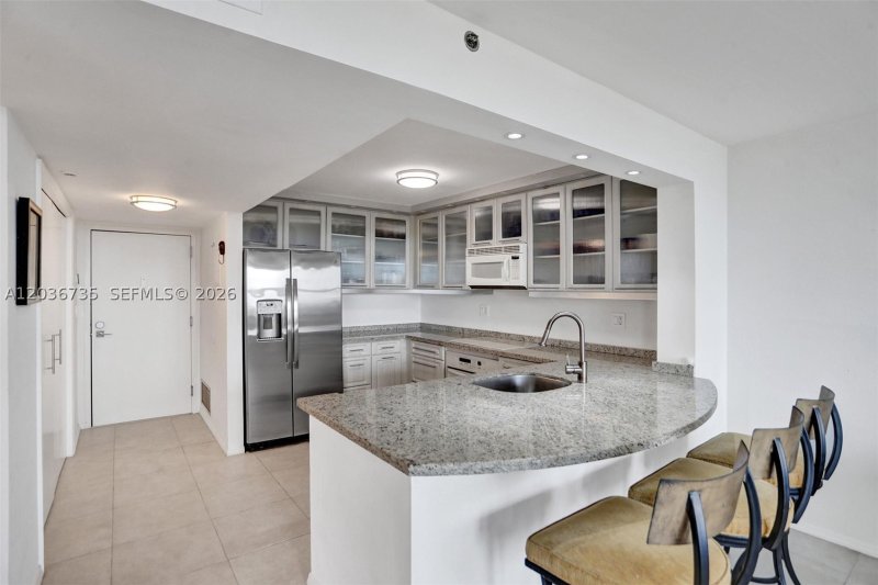 Condo for sale at Club Atlantis 1508