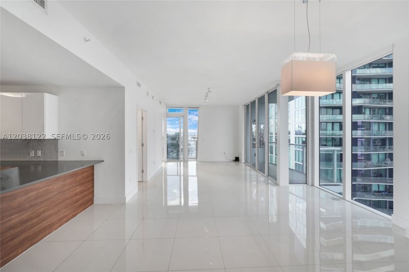 Comprar apartamento en The Crimson Miami 1501