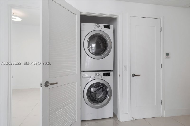 Comprar apartamento en The Crimson Miami 1501