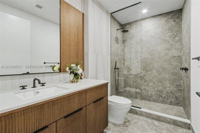 Comprar apartamento no 2200 Brickell 117